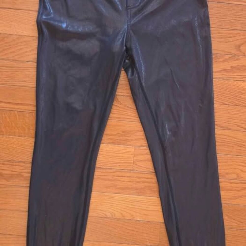 New Halara LeggingsSmall